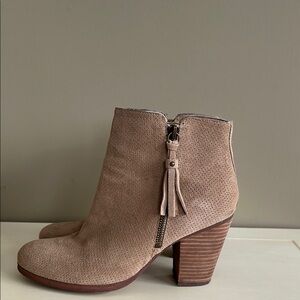 Guess Beige Suede Ankle Boots with Tassel Zipper